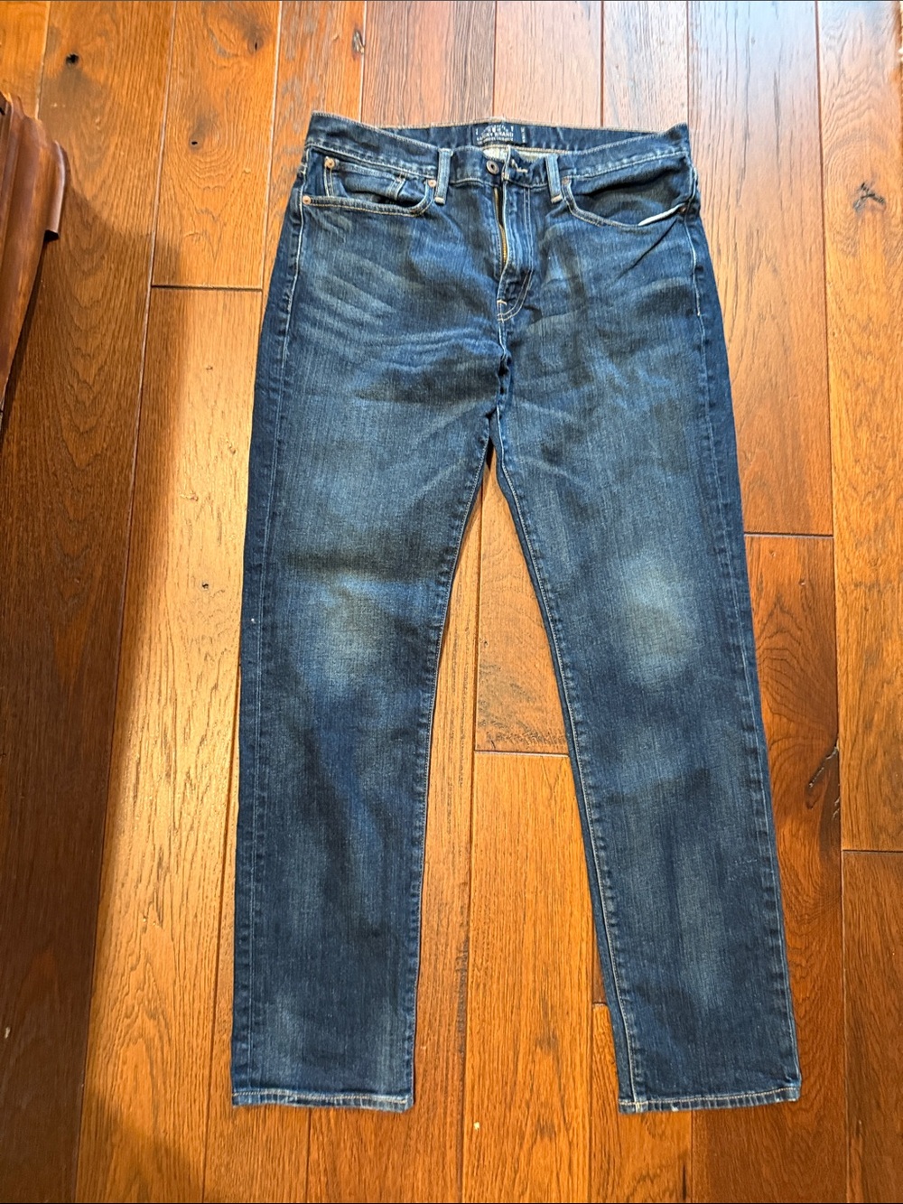 Lucky Brand Men's Dark Blue Classic Denim Jeans